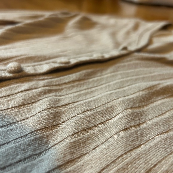 Abercrombie & Fitch Cardigan - Picture 3 of 5